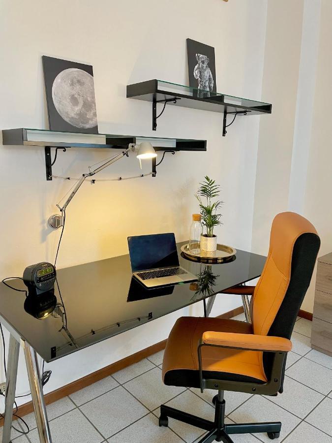 Homiesam - Yellow Dream & City Life Apartamento